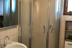 Badezimmer Apartment Bachegg